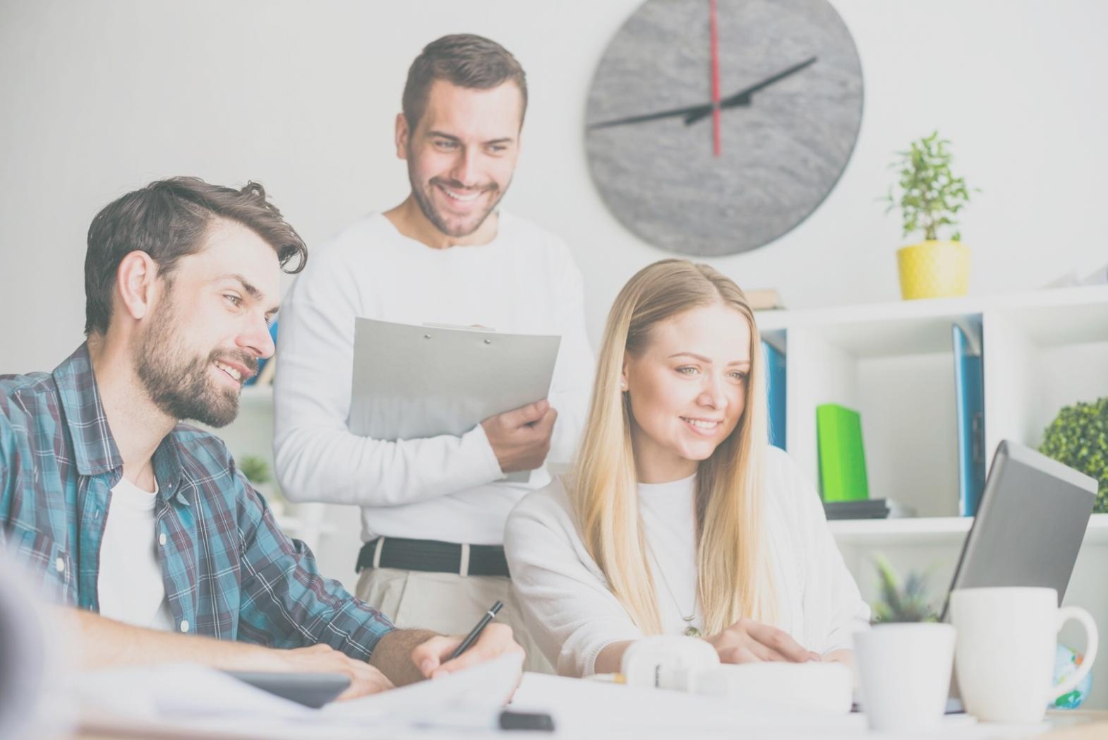 Interface de gestion budgétaire thirevalona montrant les graphiques de dépenses